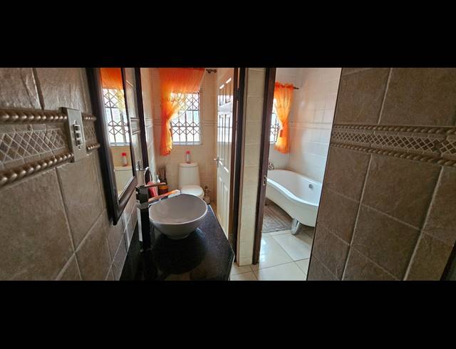 4 BEDROOM HOUSE FOR SALE IN BENDOR